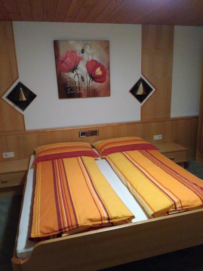 Bed and Breakfast Haus Edelweiss Йерценс Экстерьер фото