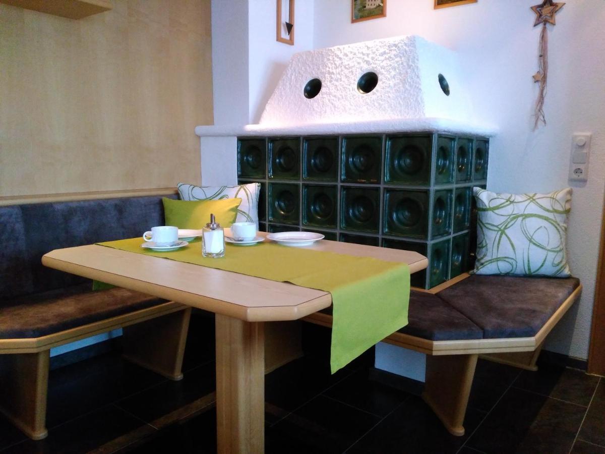 Bed and Breakfast Haus Edelweiss Йерценс Экстерьер фото